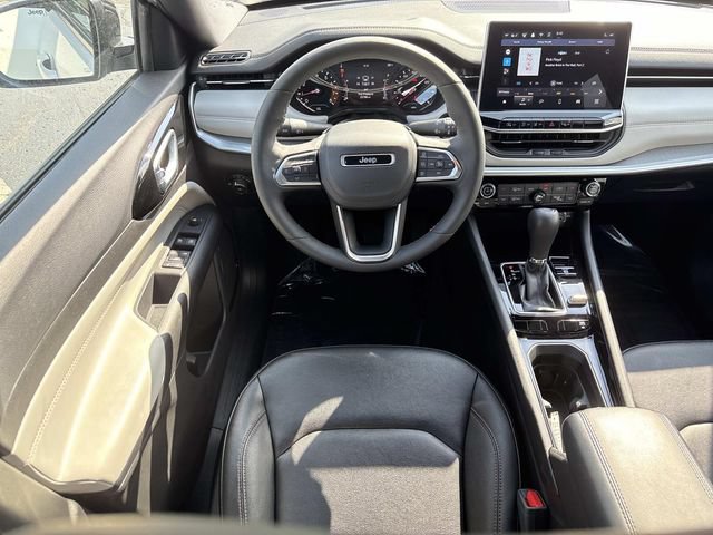 Used 2024 Jeep Compass Limited AWD/4WD image 5
