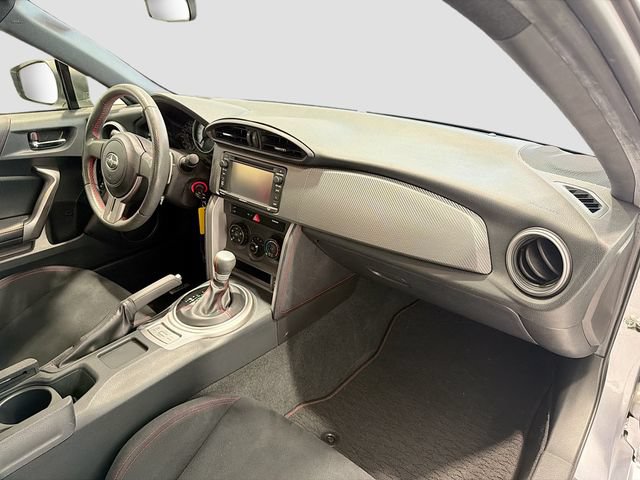 Used 2015 Scion FR-S RWD image 20
