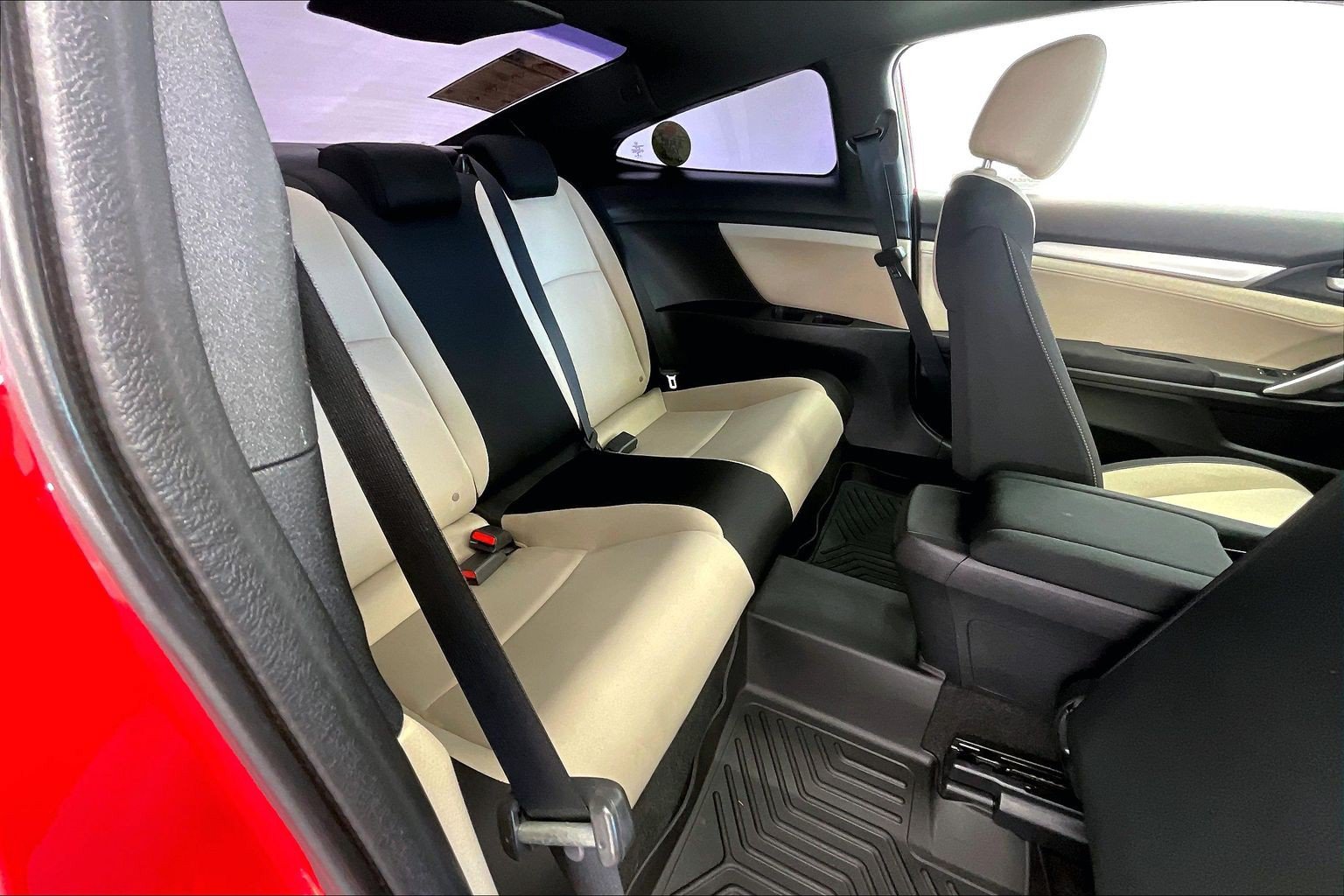 Used 2018 Honda Civic EX-T image 18