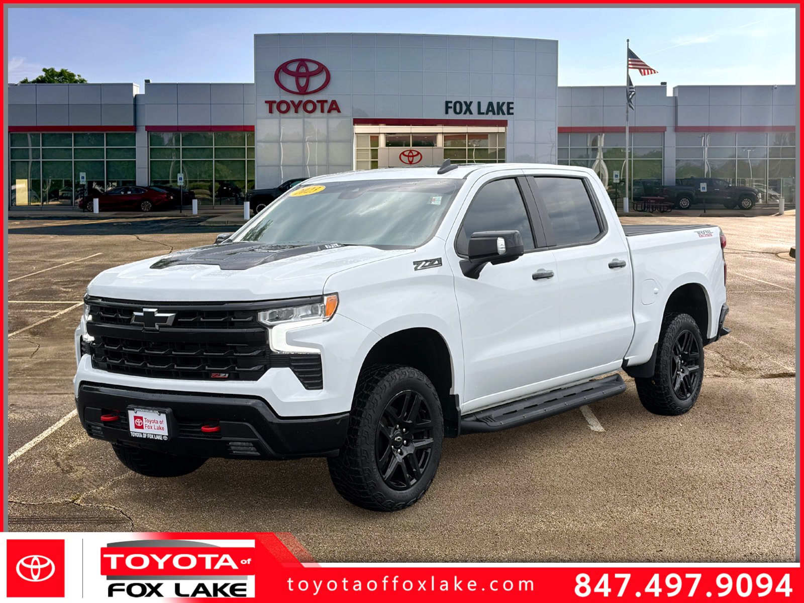 Used 2023 Chevrolet Silverado 1500 LT Trail Boss w/ LT Trail Boss Premium Package AWD/4WD image 1