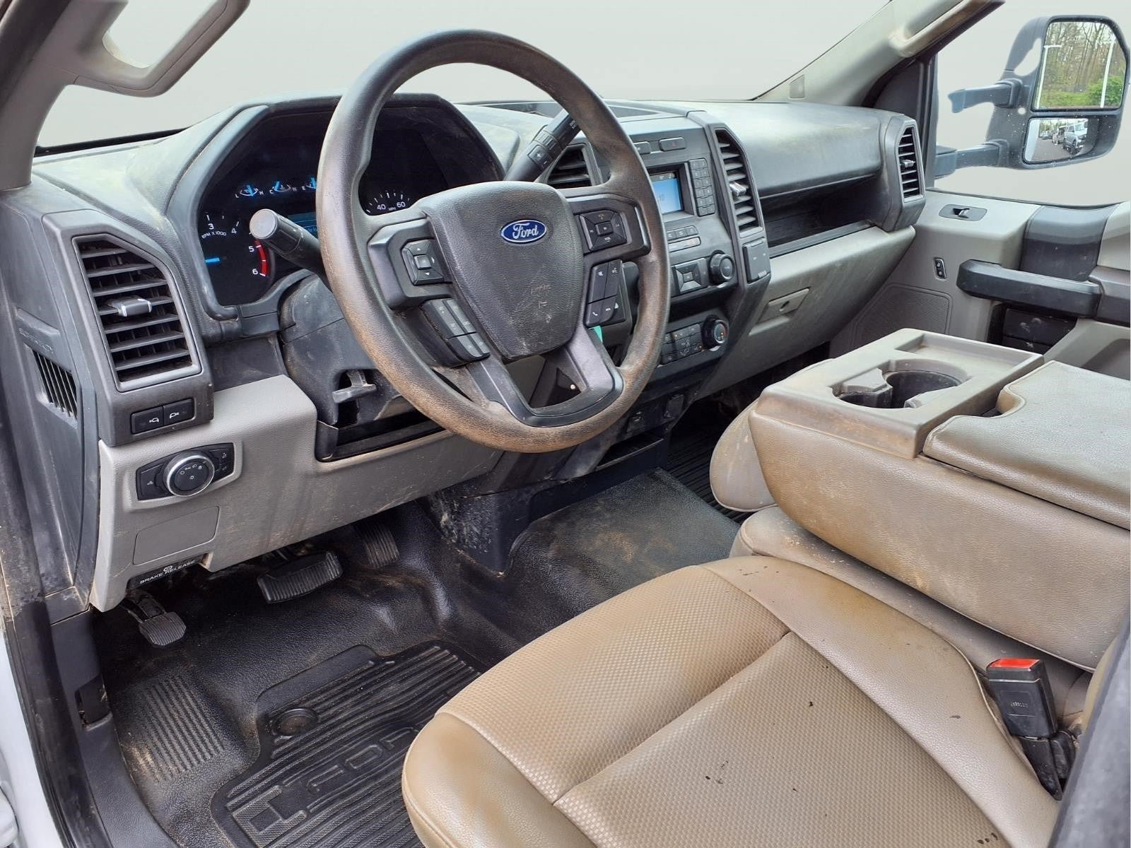 Used 2022 Ford F550 Luxury RWD image 13