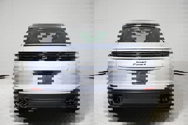 Certified 2024 Porsche Panamera 4 image 6