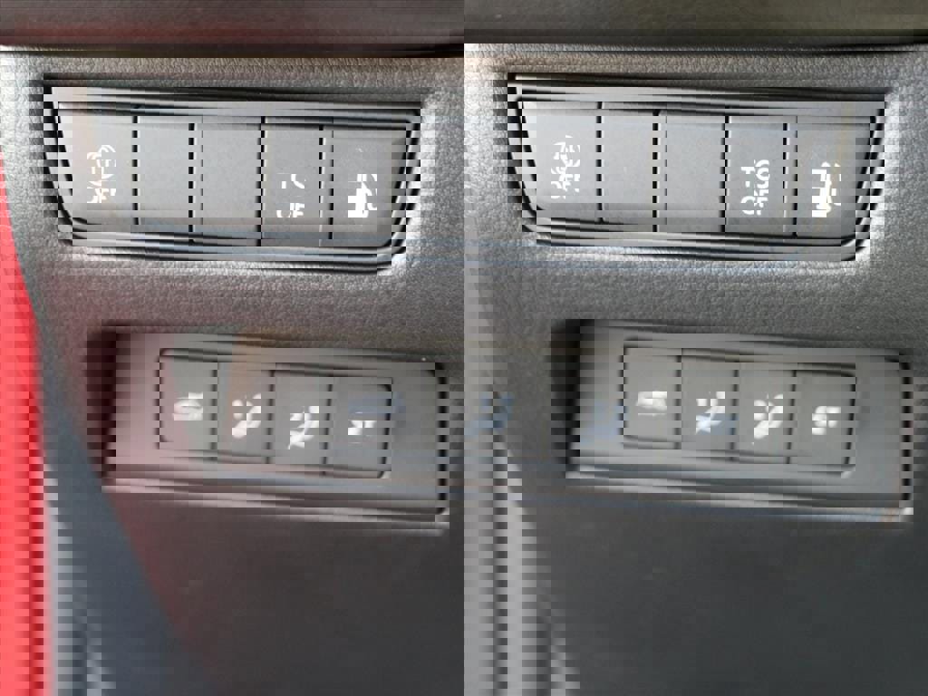 Certified 2025 MAZDA CX-50 2.5 Hybrid w/ Premium Plus Pkg image 16