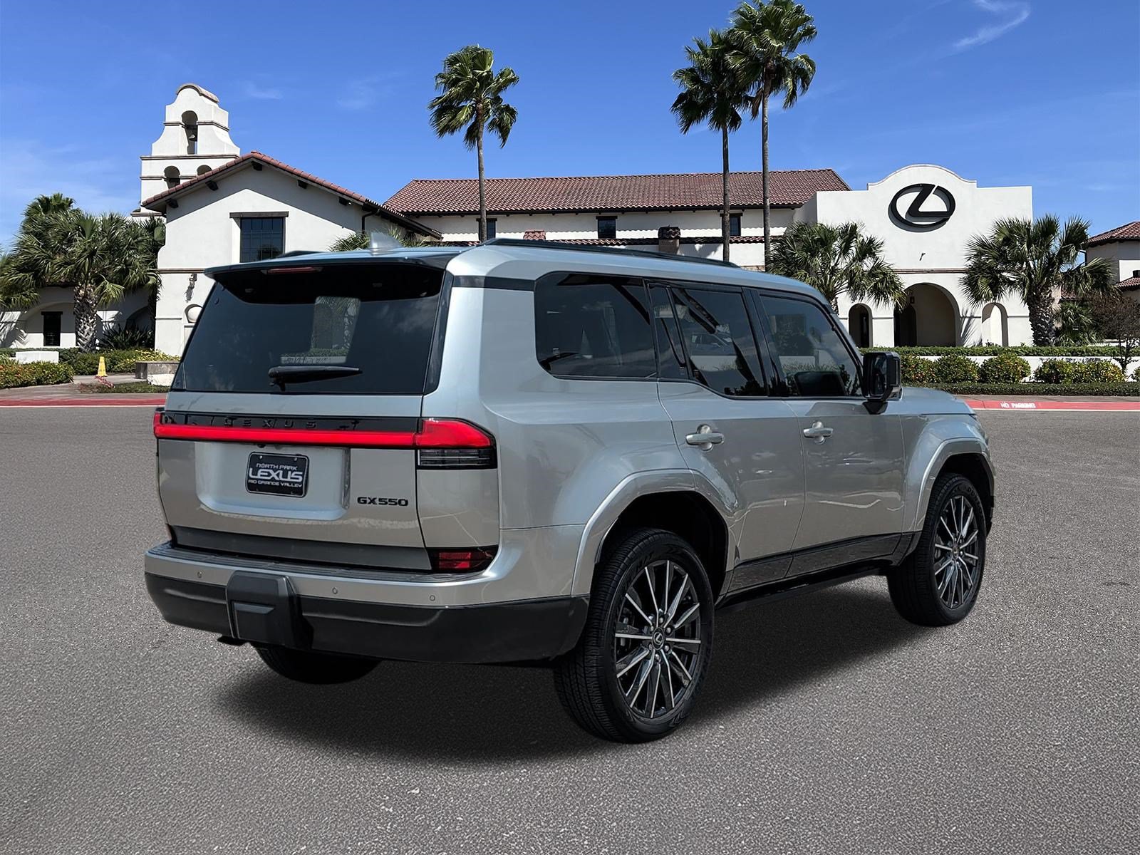 Certified 2025 Lexus GX 550 AWD/4WD image 2