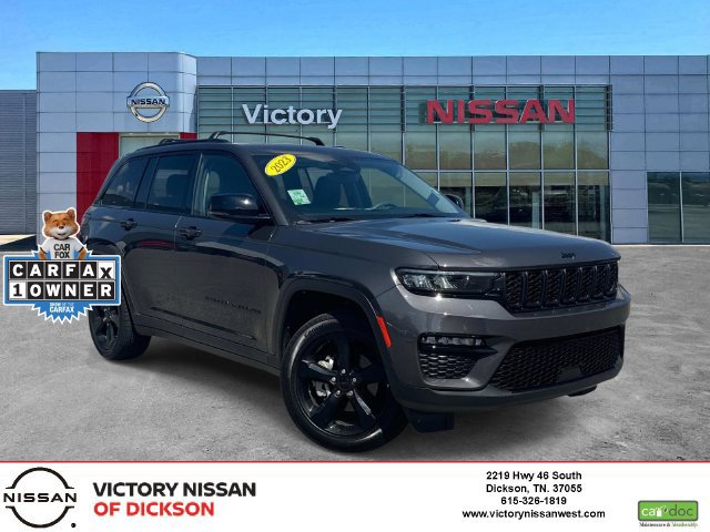 Used 2023 Jeep Grand Cherokee Limited w/ Black Appearance Package AWD/4WD image 1