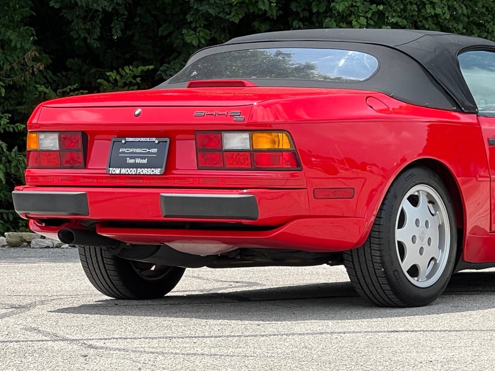Used 1990 Porsche 944 Cabriolet RWD image 9