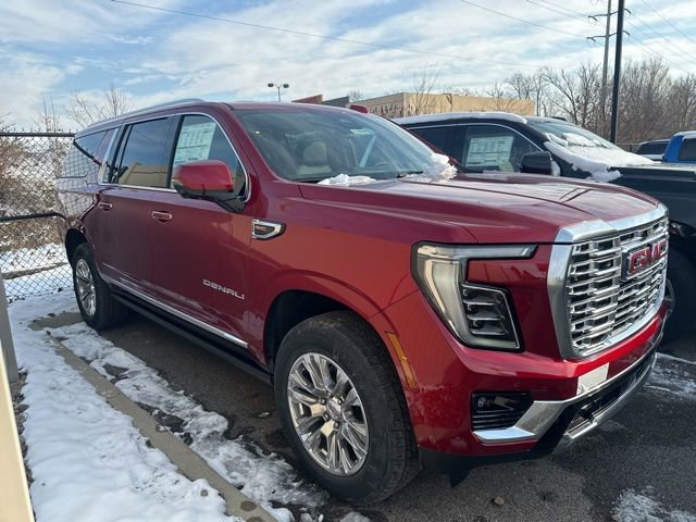 New 2026 GMC Yukon XL Denali w/ Sun & Power Step Package image 31
