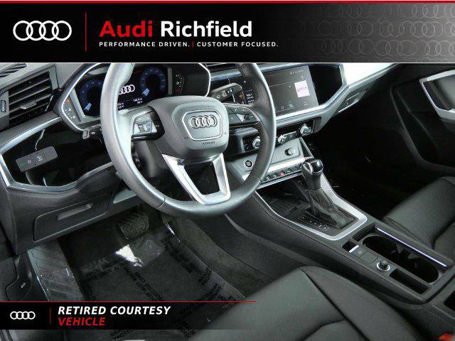 Certified 2025 Audi Q3 2.0T Premium w/ Convenience Package AWD/4WD image 11
