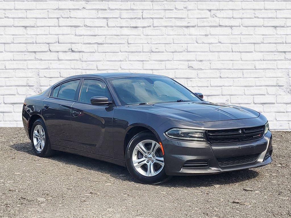 Used 2019 Dodge Charger SXT image 1