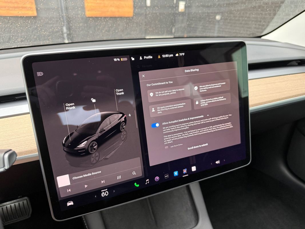 Used 2023 Tesla Model 3 Standard Range RWD image 33