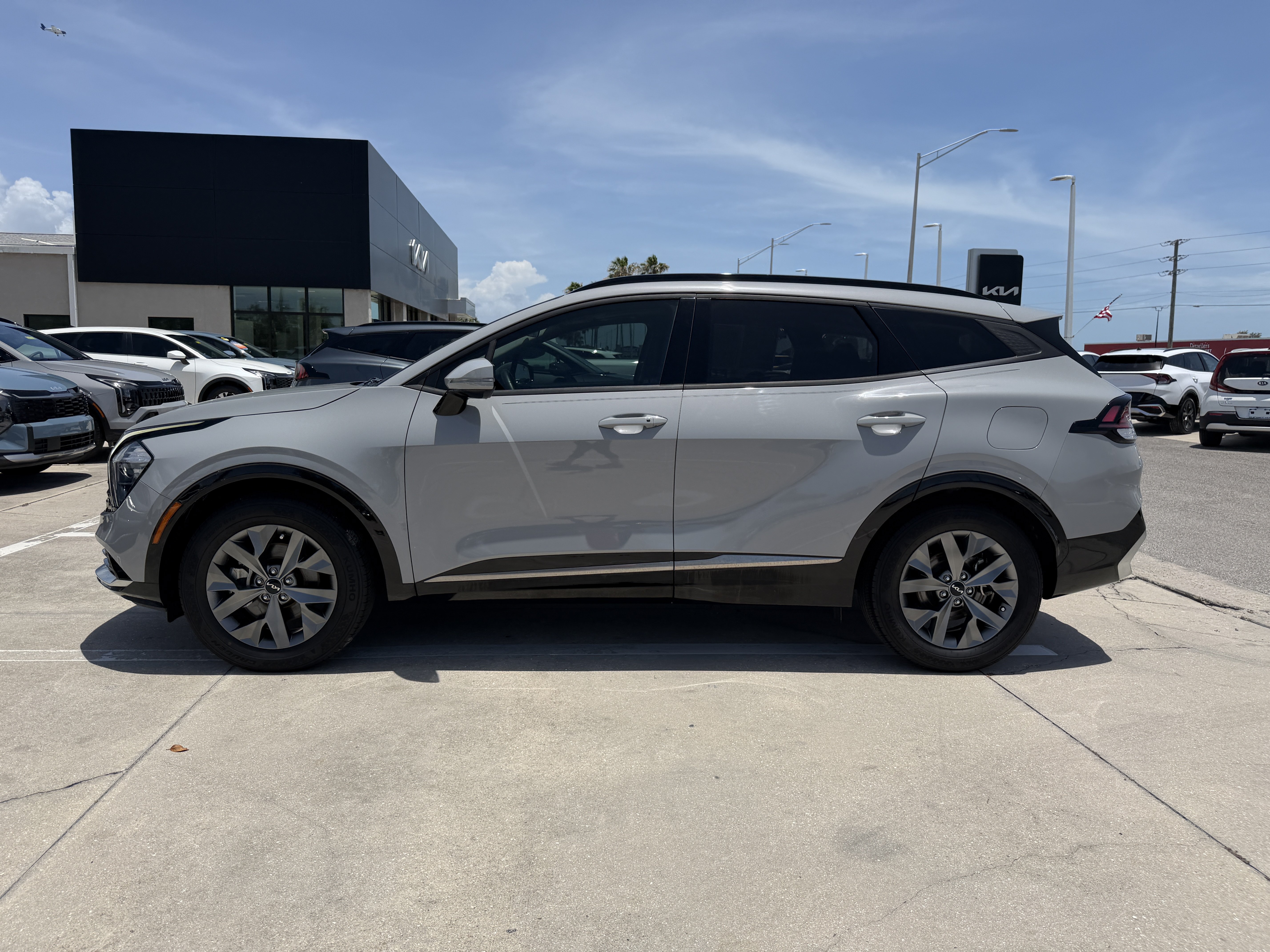 Used 2023 Kia Sportage SX FWD image 7