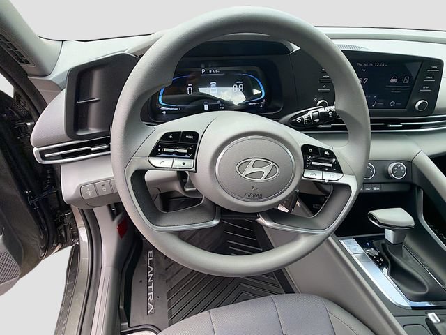 New 2026 Hyundai Elantra SE FWD image 11