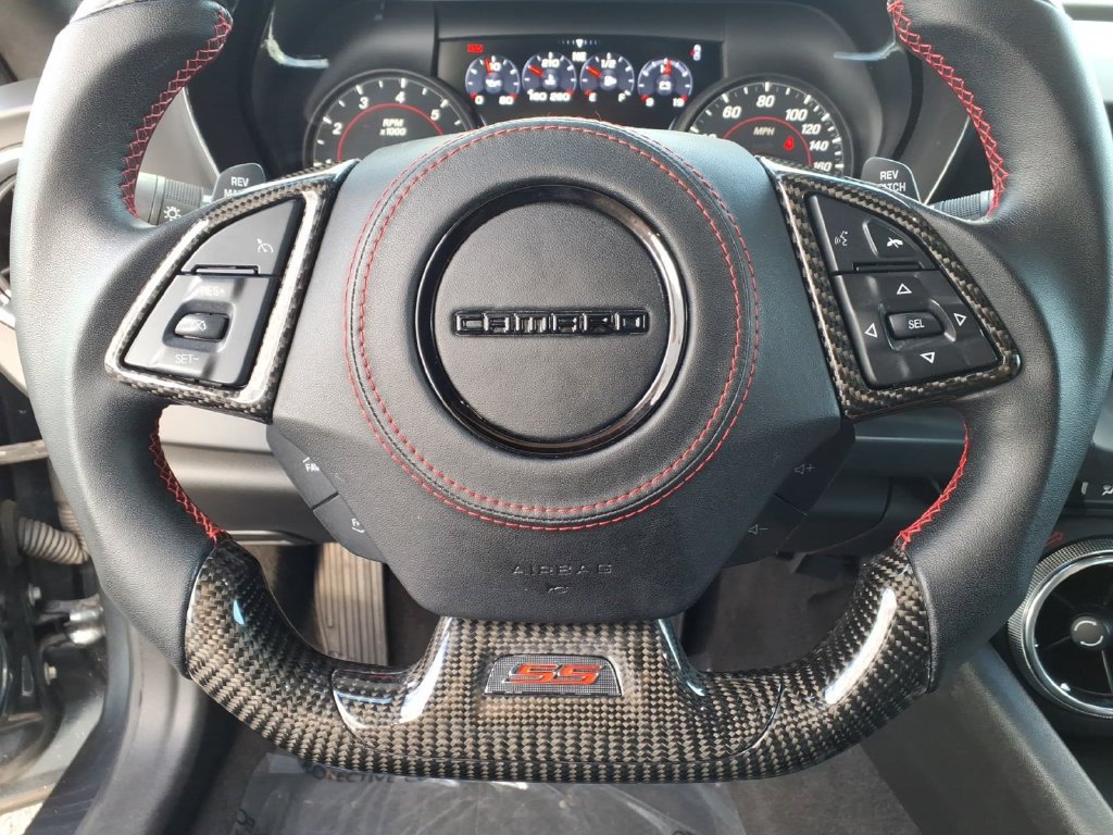 Used 2021 Chevrolet Camaro SS RWD image 11