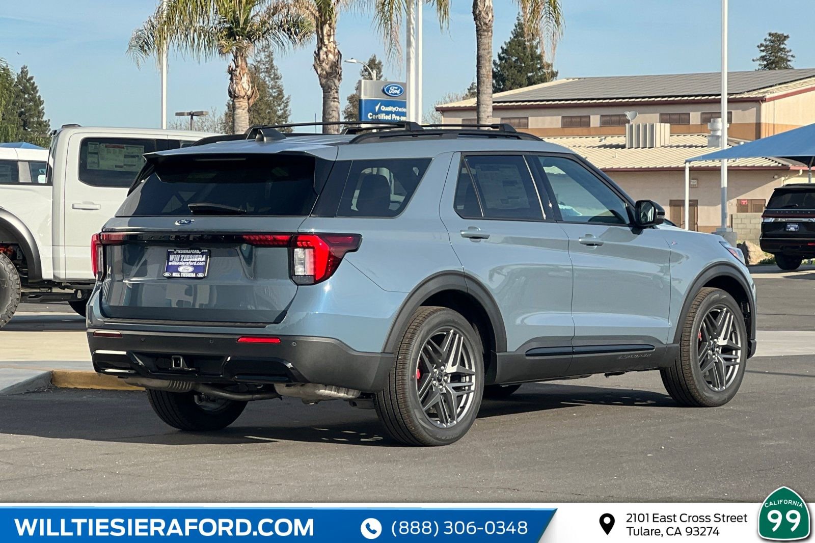 New 2026 Ford Explorer ST-Line w/ ST-Line Street Pack image 7