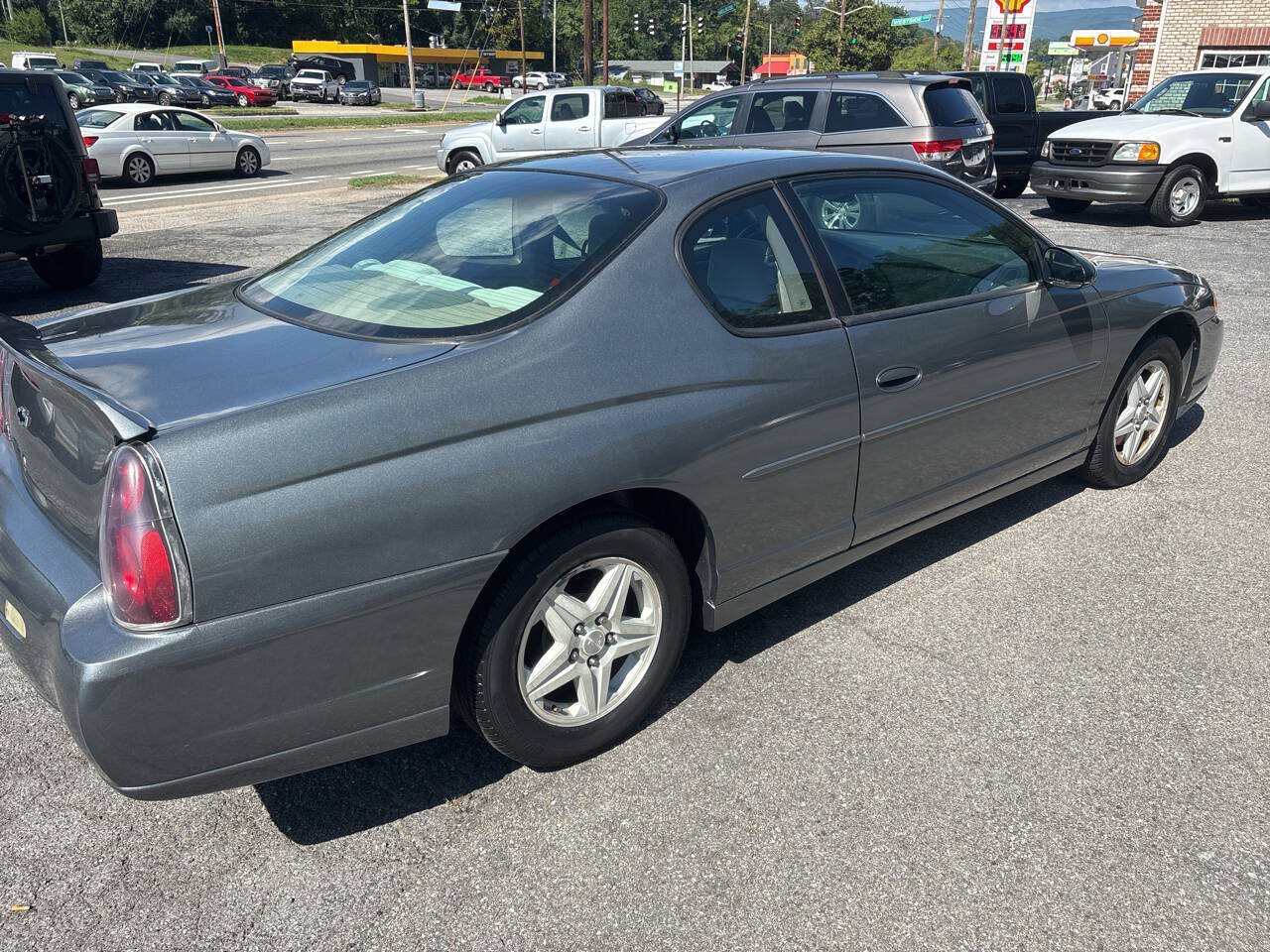 Used 2004 Chevrolet Monte Carlo LS w/ Preferred Equipment Group FWD image 5