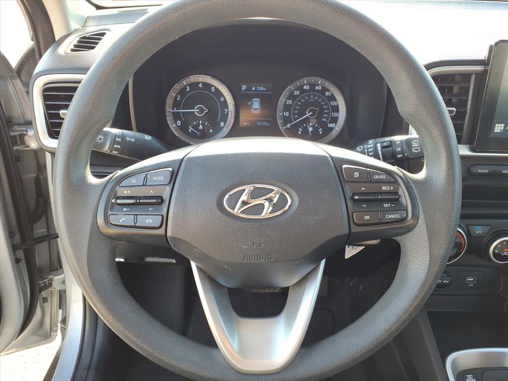 Used 2021 Hyundai Venue SE image 13