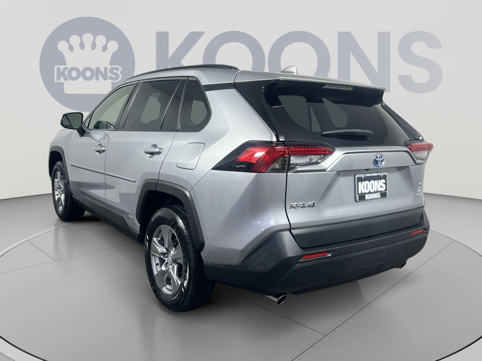 Used 2022 Toyota RAV4 LE AWD/4WD image 8