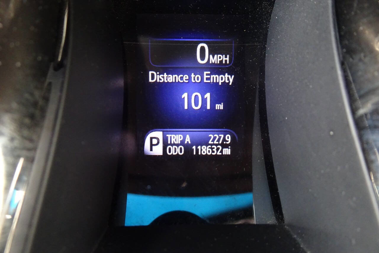 Used 2013 Toyota Avalon Limited FWD image 21
