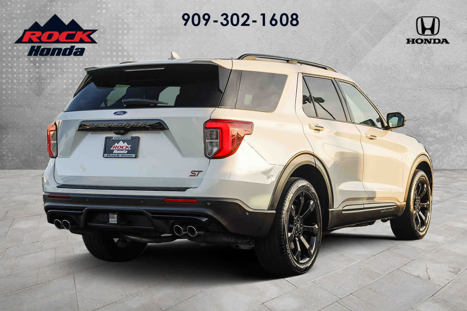 Used 2020 Ford Explorer ST w/ ST Street Pack image 6