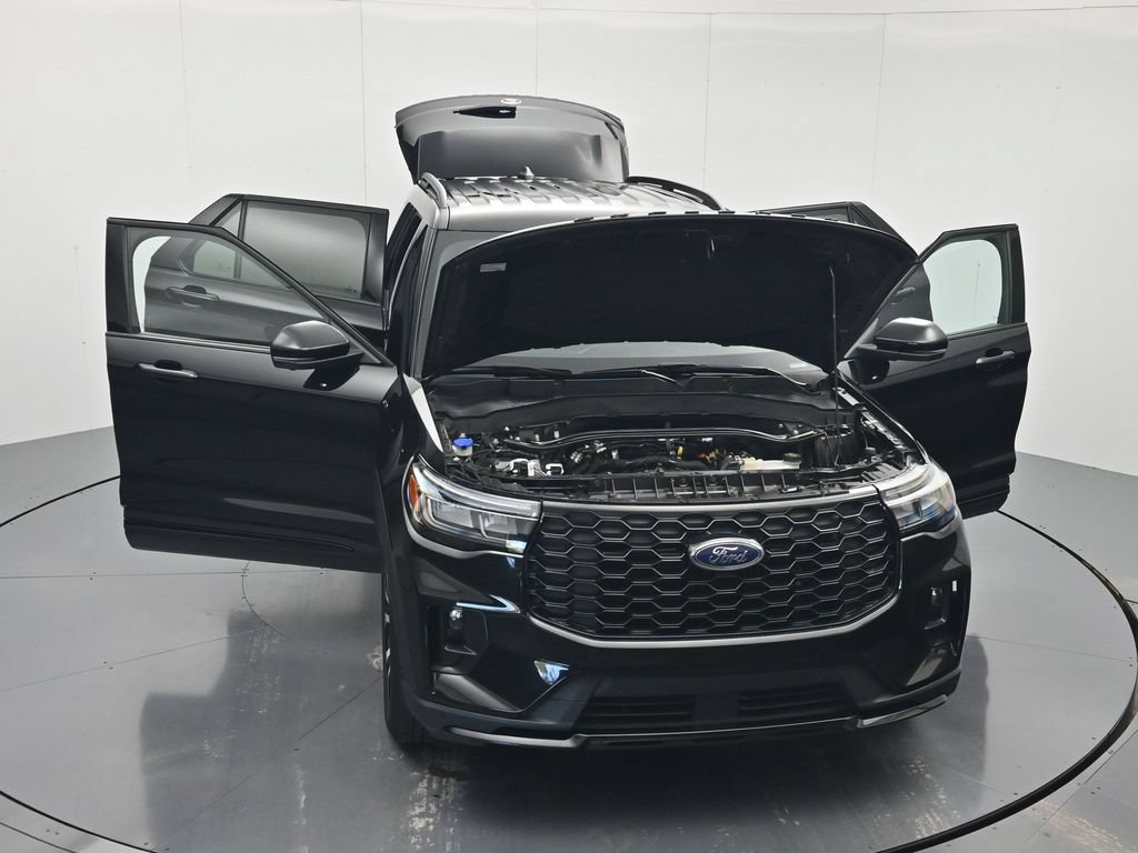 Used 2025 Ford Explorer ST-Line AWD/4WD image 45