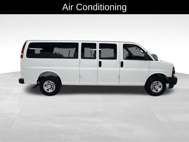 Certified 2025 Chevrolet Express 3500 LS RWD image 7