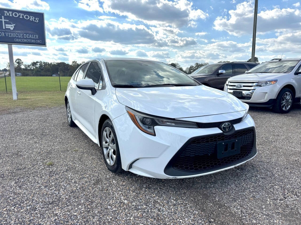 Used 2021 Toyota Corolla LE image 6