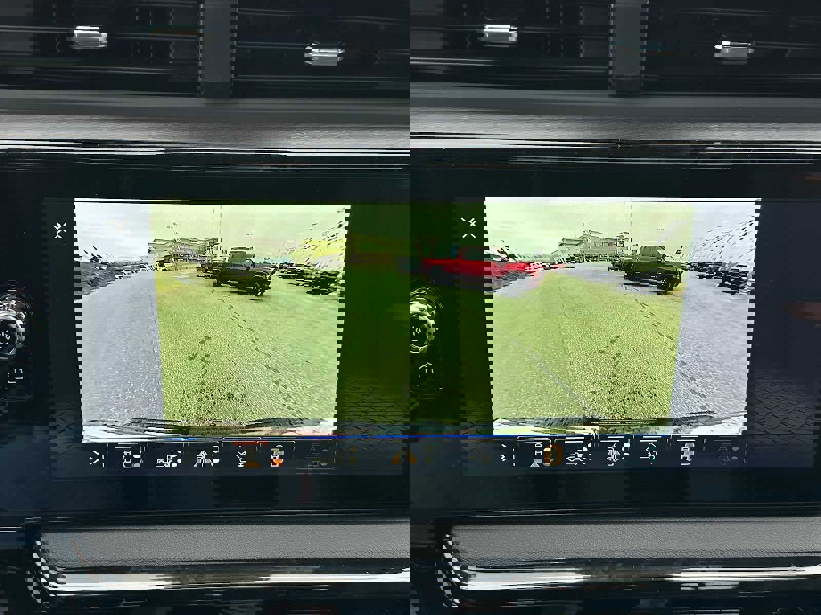 New 2026 GMC Sierra 3500 AT4 w/ AT4 Premium Plus Package image 30