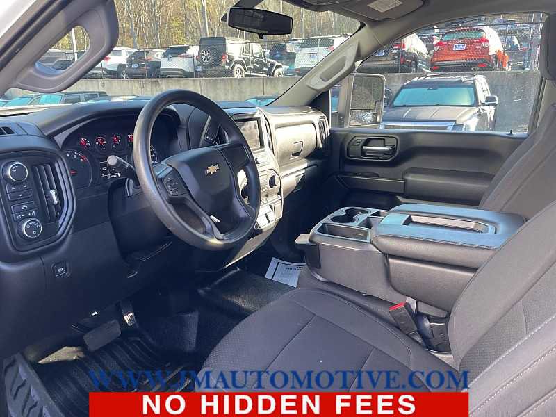 Used 2021 Chevrolet Silverado 2500 W/T w/ WT Convenience Package AWD/4WD image 2