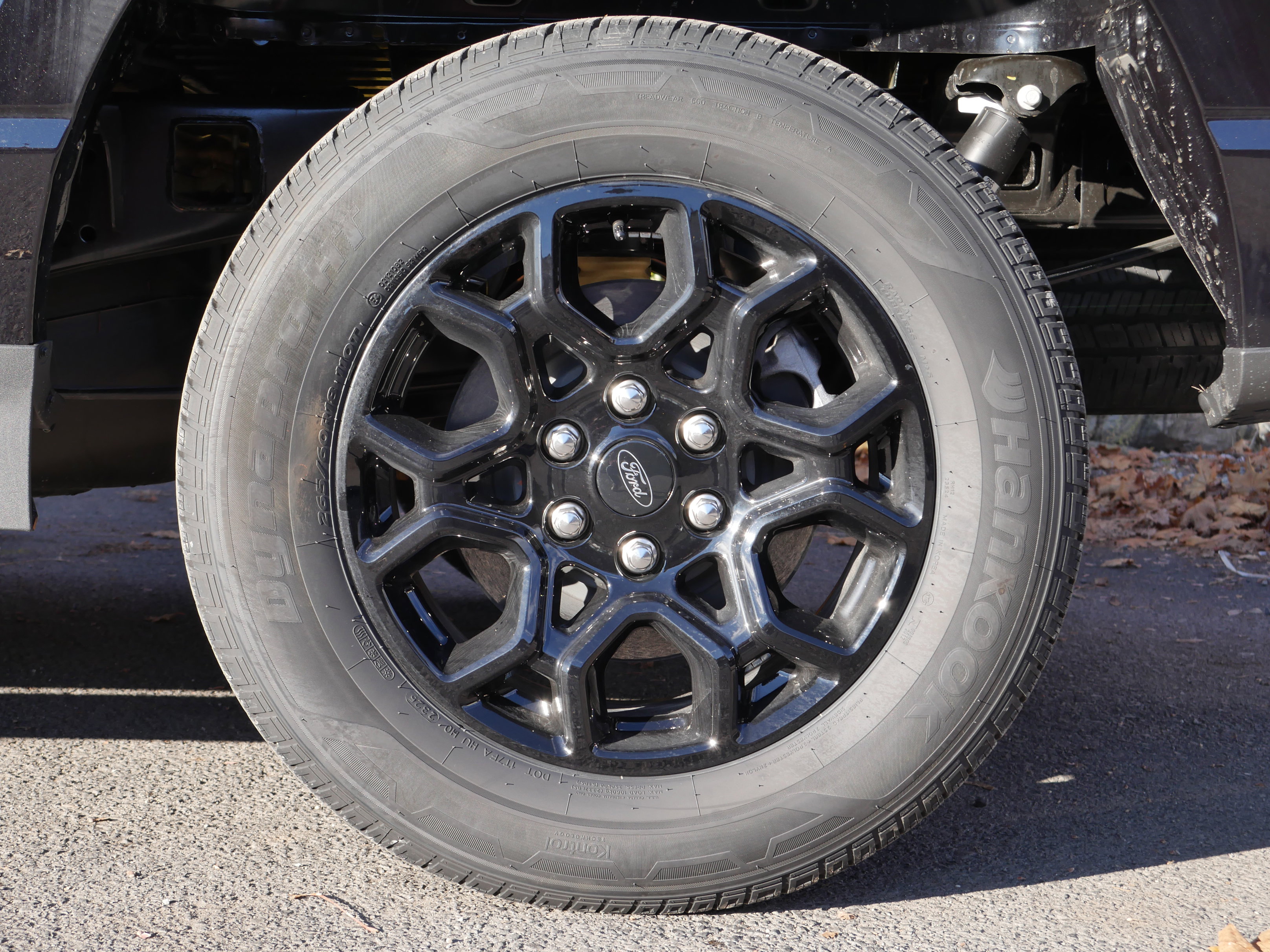 New 2025 Ford F150 XLT w/ Equipment Group 301A Standard image 17