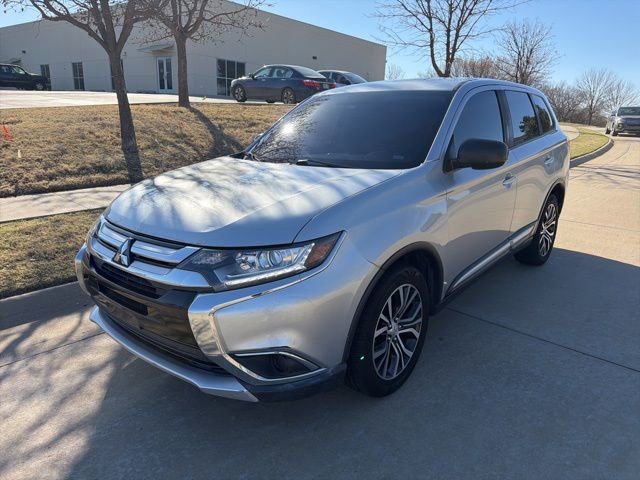 Used 2018 Mitsubishi Outlander SEL image 7