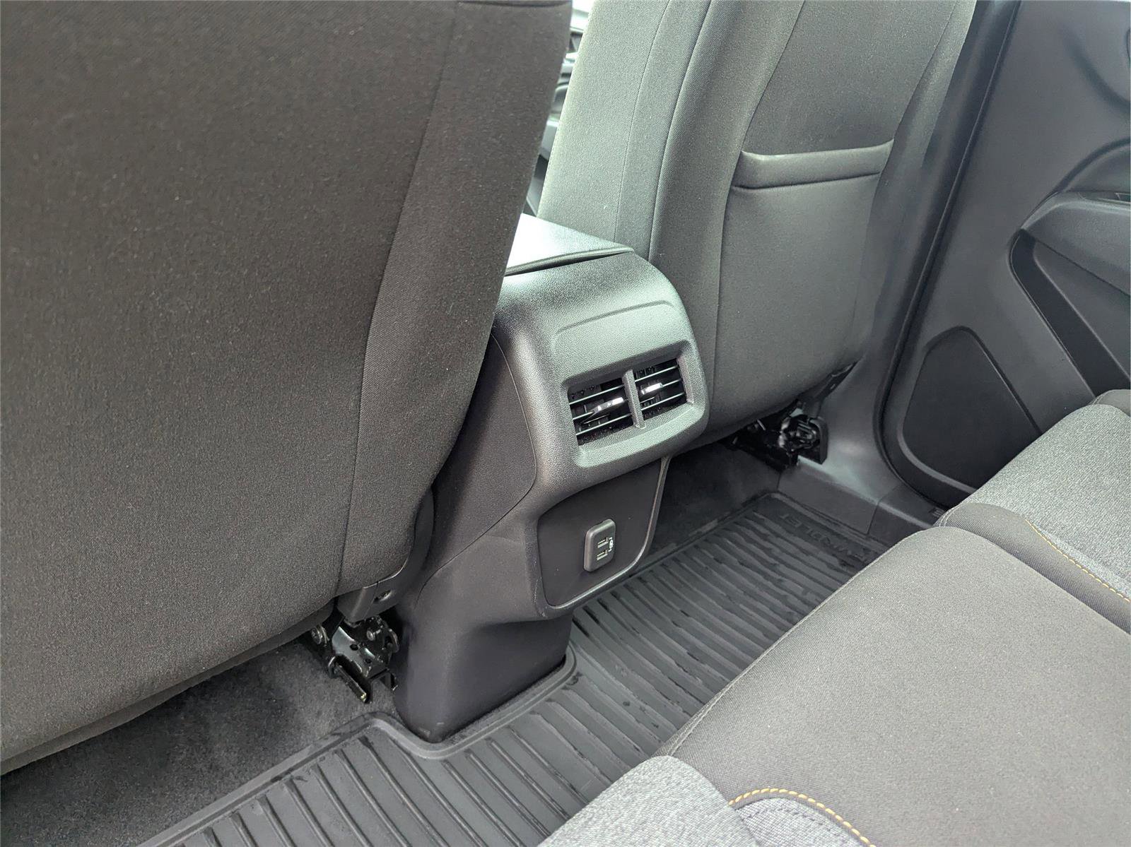 Used 2024 Chevrolet Equinox LT image 16