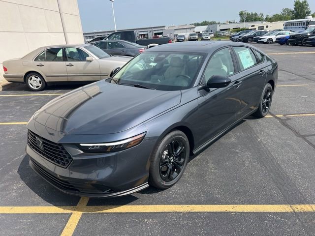 New 2025 Honda Accord SE image 2