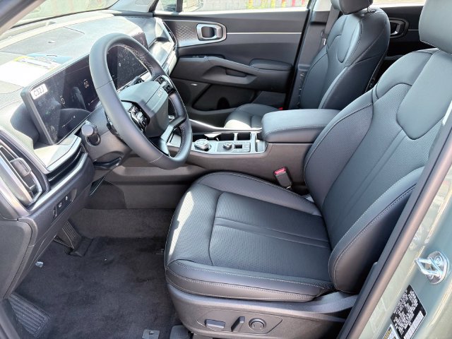 New 2026 Kia Sorento EX w/ EX Premium Package FWD image 8