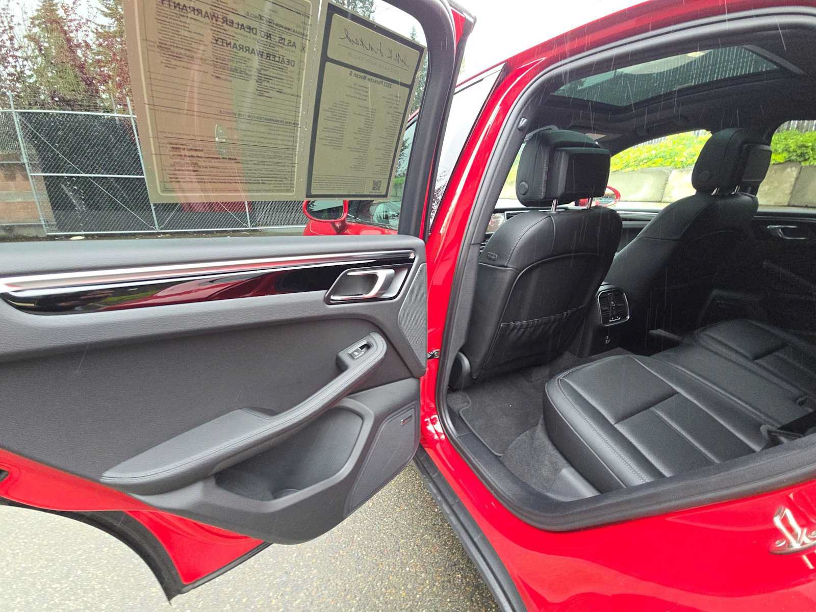 Used 2023 Porsche Macan S AWD/4WD image 15