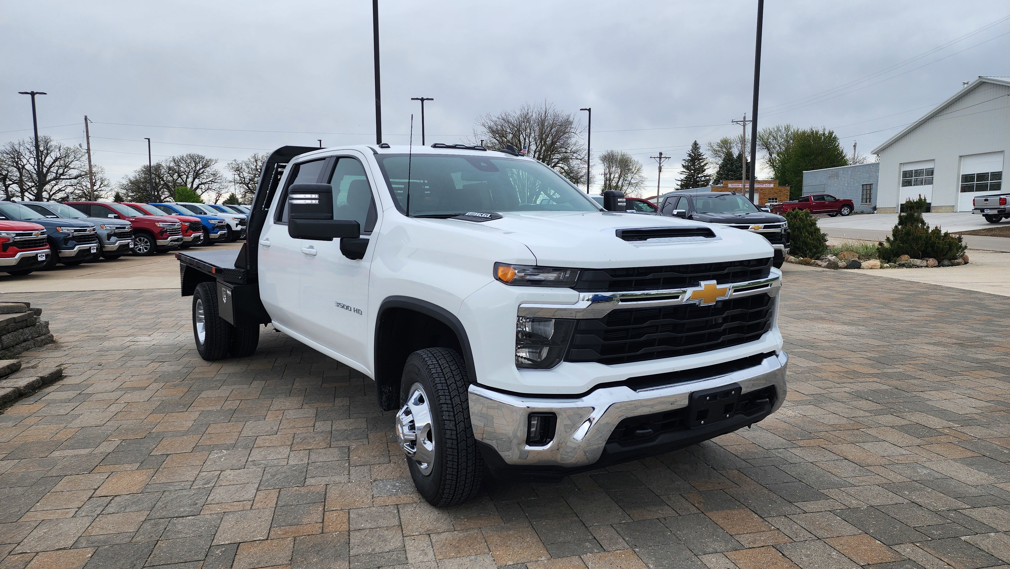 New 2024 Chevrolet Silverado 3500 LT w/ Convenience Package image 3