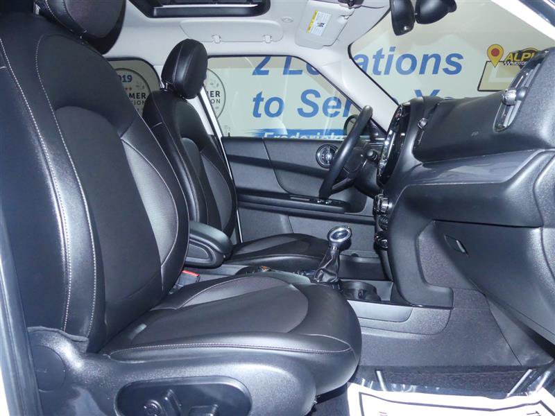 Used 2017 MINI Cooper Countryman FWD image 5