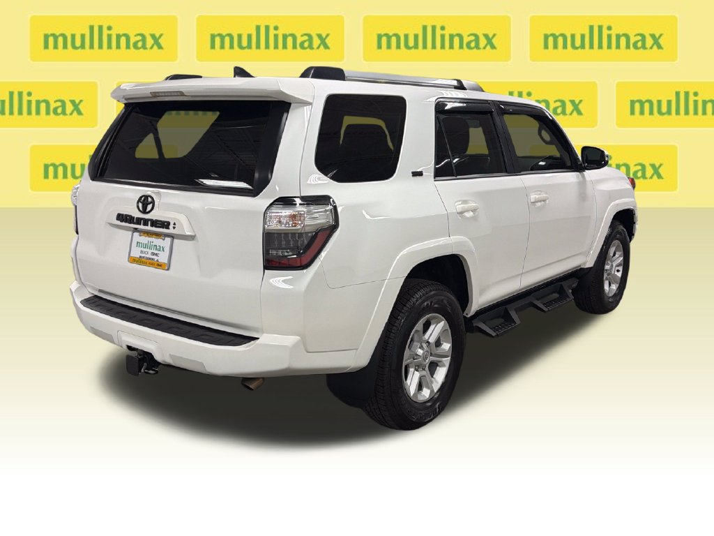 Used 2024 Toyota 4Runner SR5 Premium w/ Moonroof Package AWD/4WD image 20