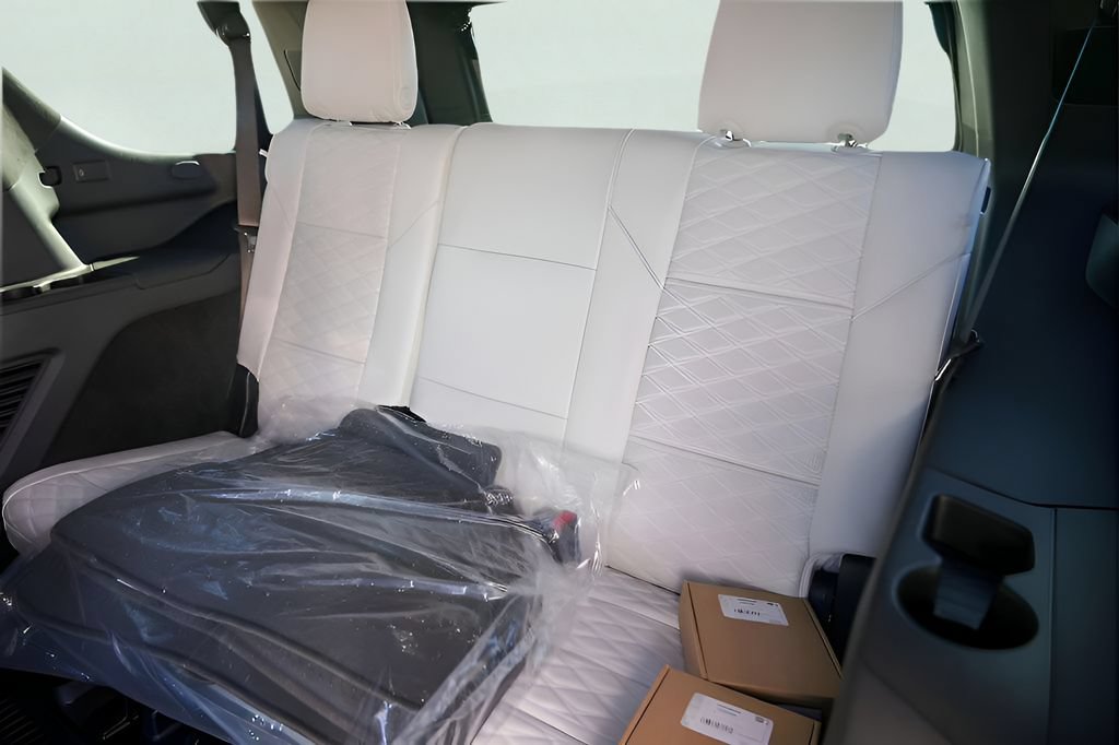 Used 2025 Cadillac Escalade Sport Platinum w/ LPO, Floor Liner Package AWD/4WD image 20