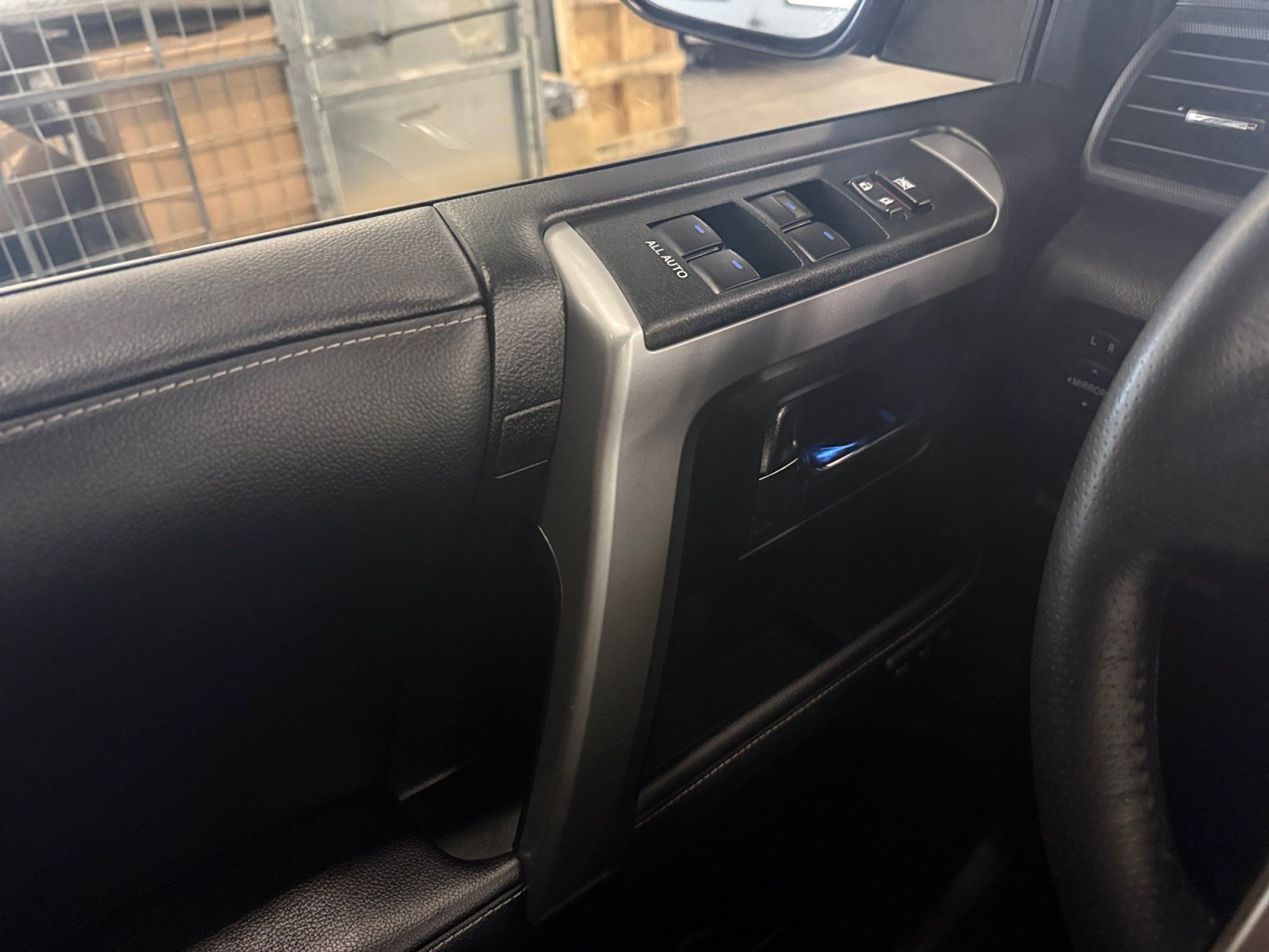 Used 2021 Toyota 4Runner Limited AWD/4WD image 17
