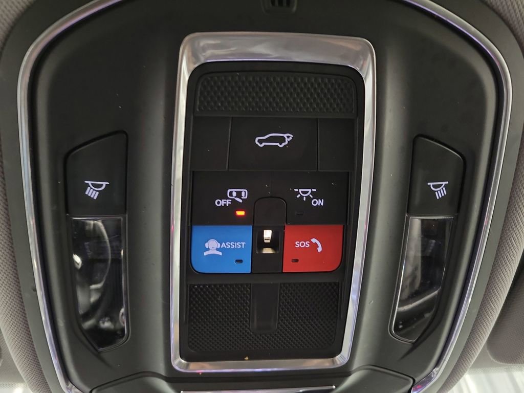 Used 2021 Jeep Grand Cherokee L Laredo w/ Luxury Tech Group I image 20