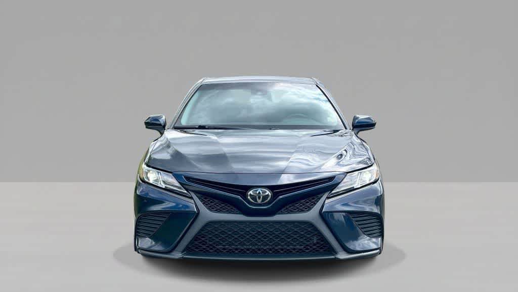 Used 2020 Toyota Camry SE FWD image 8