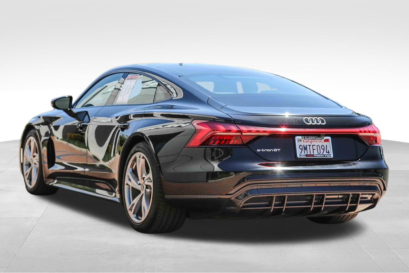 Used 2024 Audi e-tron GT Premium Plus w/ Executive Package AWD/4WD image 4