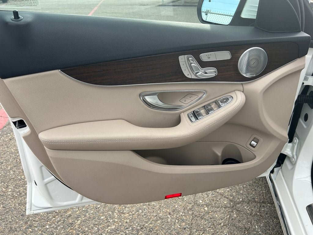 Used 2019 Mercedes-Benz C 300 4MATIC Sedan image 20