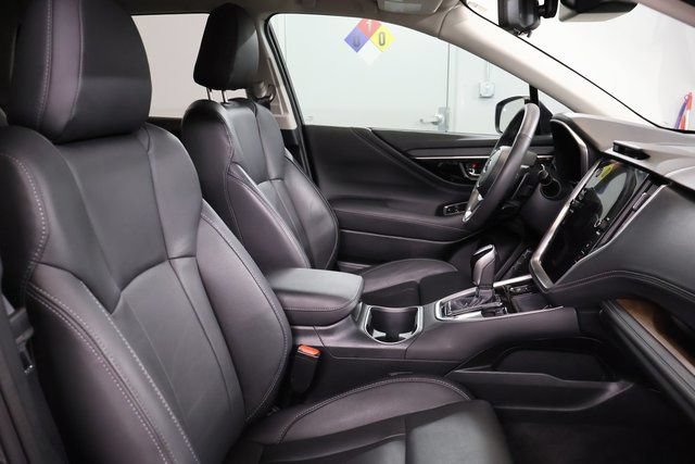 Certified 2025 Subaru Outback Touring XT AWD/4WD image 31