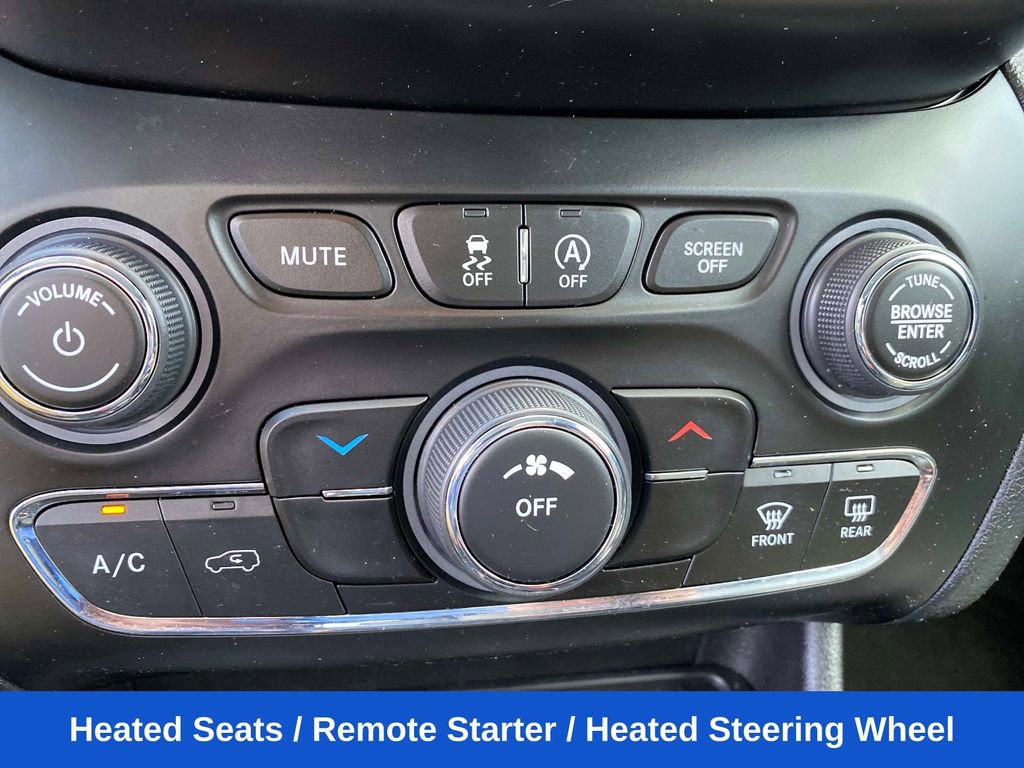 Certified 2020 Jeep Cherokee Latitude Plus w/ Cold Weather Group AWD/4WD image 13