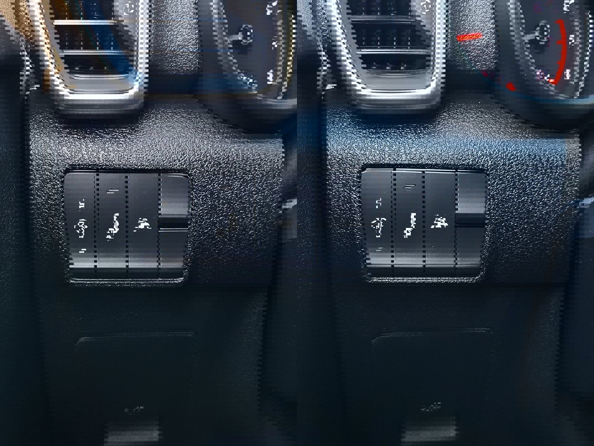 Used 2020 Kia Sportage S FWD image 26