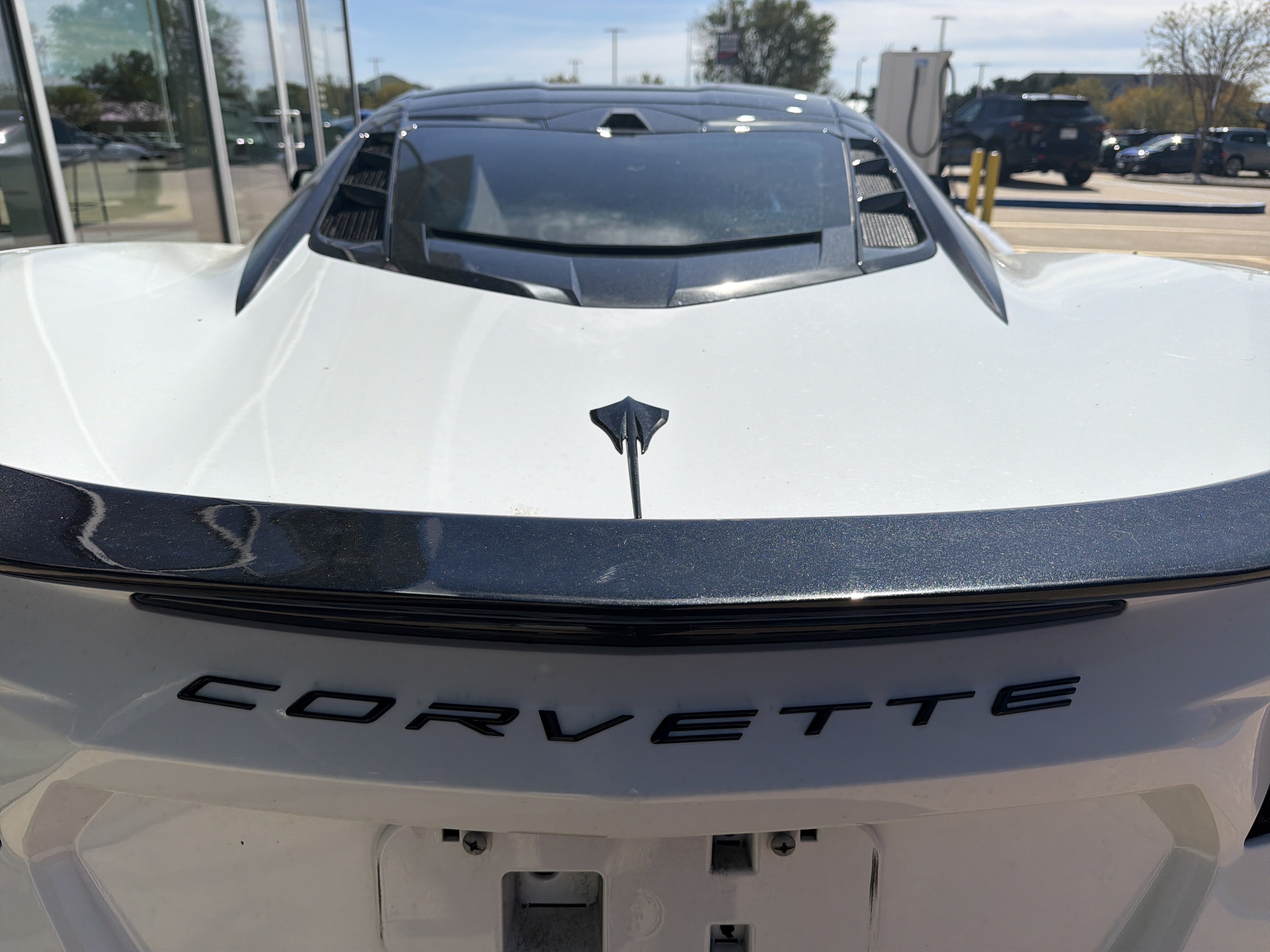 Used 2020 Chevrolet Corvette Stingray Preferred Cpe w/ 2LT Preferred Equipment Group RWD image 4