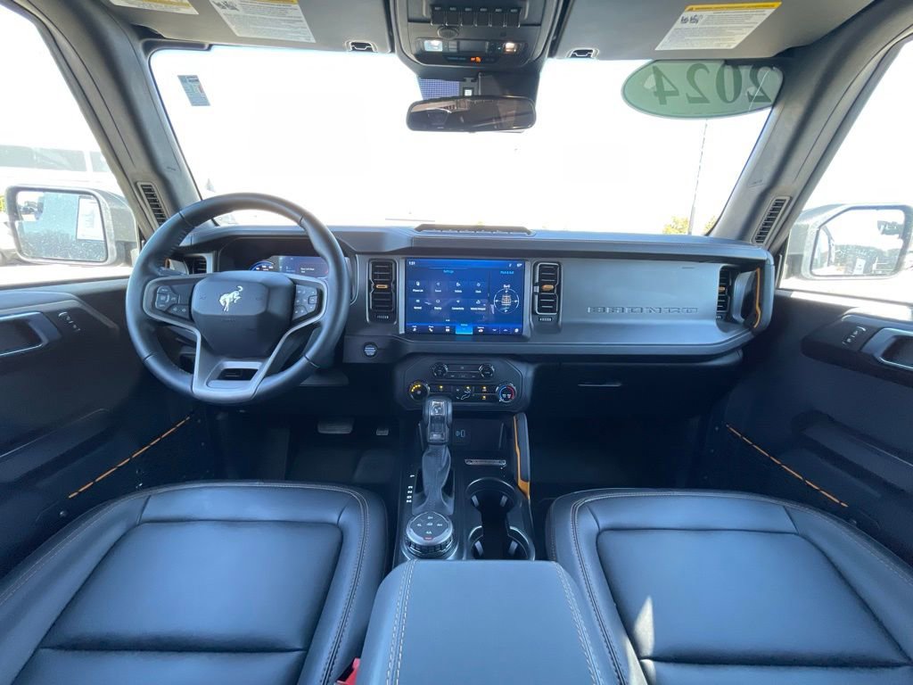 Used 2024 Ford Bronco Badlands image 29