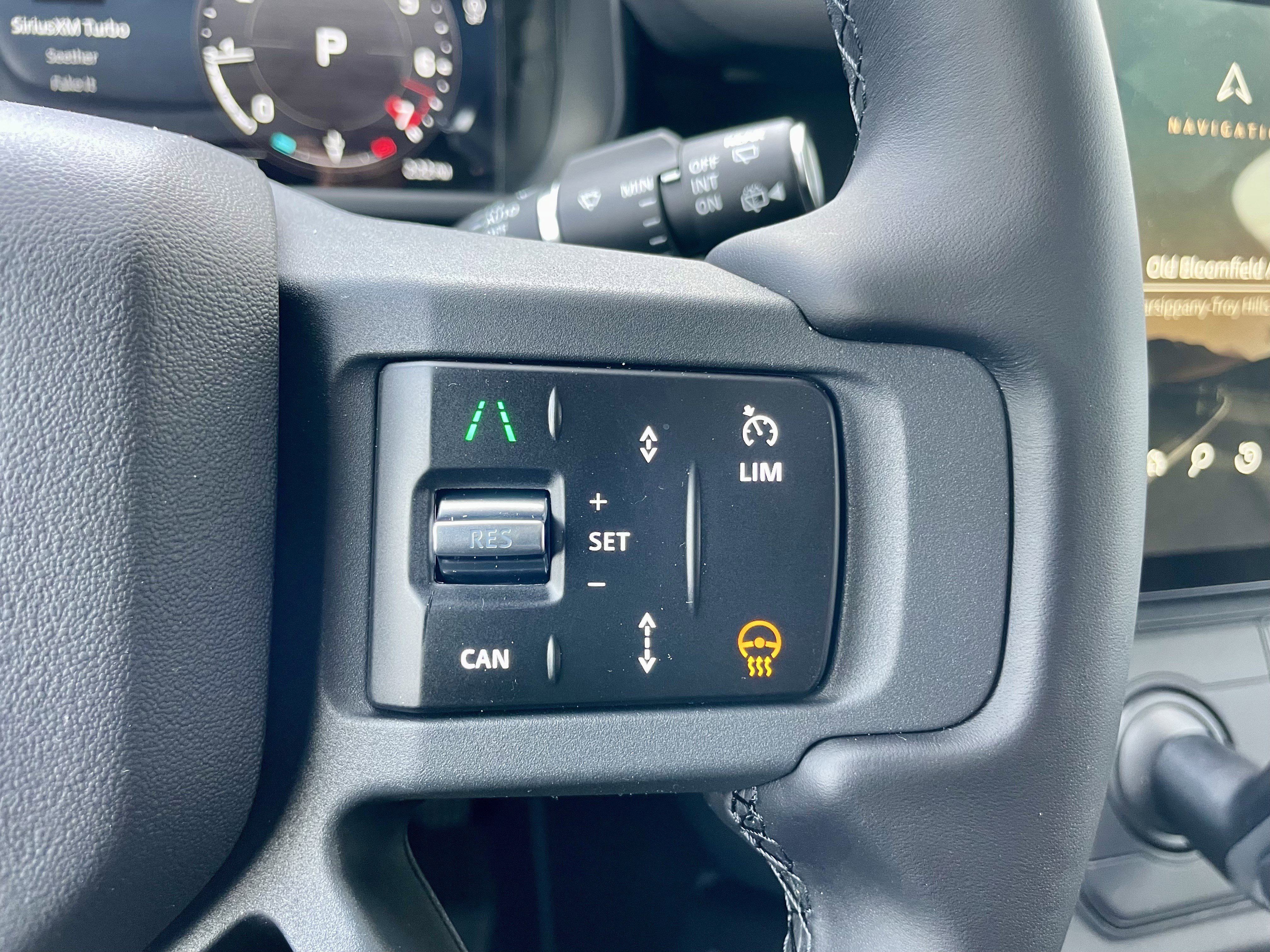 New 2026 Land Rover Defender 110 X-Dynamic SE image 22