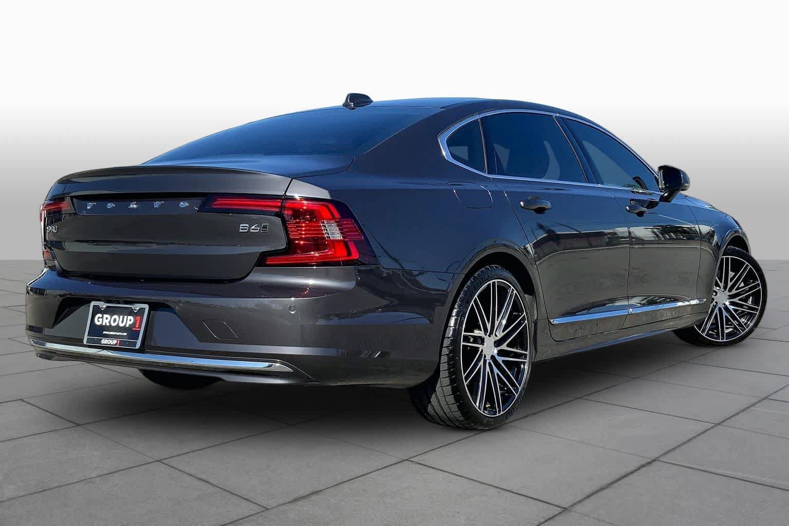 Used 2023 Volvo S90 B6 Ultimate AWD/4WD image 13